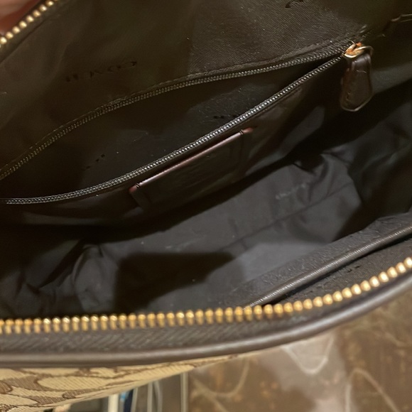 Coach signature crossbody bag - Picture 3 of 5